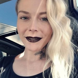 Meet your Posher, Kelli